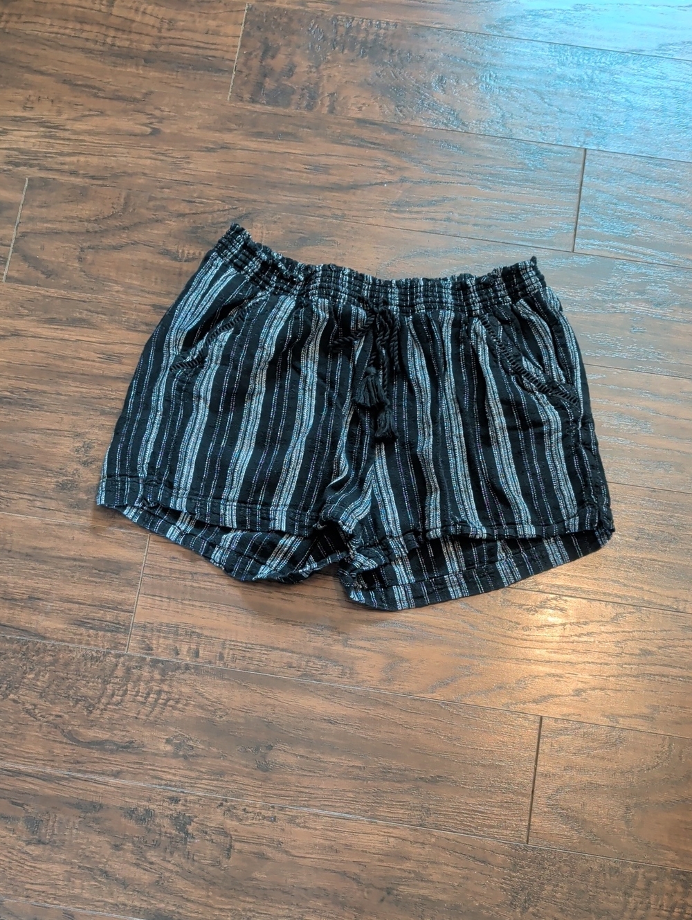 Briggs New York Black and Light Gray Striped Athletic Shorts